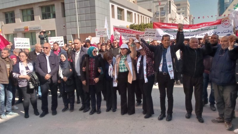 مسيرة عمالية حاشدة تجوب شوارع صفاقس