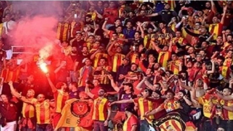 الترجي الرياضي يدعو جماهيره إلى عدم استعمال الشماريخ في لقاء الزمالك