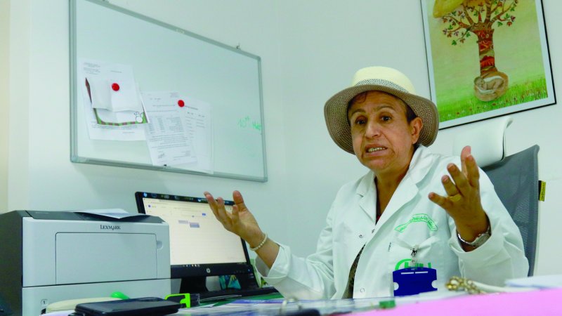 أحلام بالحاج تتحدث من الماضي عن لوبيات وفاسدين أضرّوا بالمستشفيات العمومية، وانتهكوا حق التوانسة في الصحة والحياة
