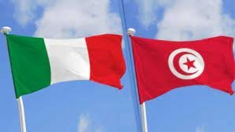 اللجنة العسكرية الايطالية التونسية تناقش الوضع الأمني بالبحر المتوسط وتحسين التعاون المشترك