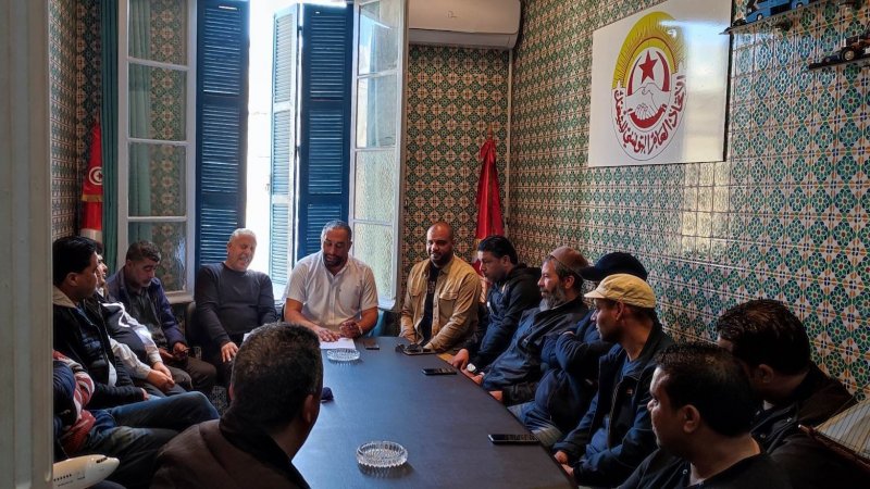 غضب في شركة نقل تونس فهل تصرف أجور الاعوان لشهر مارس صباح الثلاثاء فعلا؟