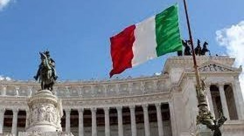 حكومة ميلوني اليمينية تلغي مساعدات اجتماعية لملايين الفقراء في إيطاليا
