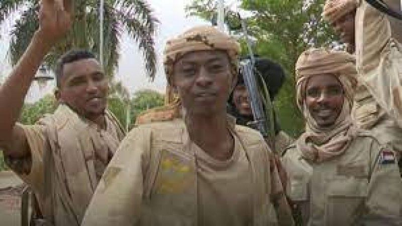 تواصل القتال في السودان مع وصول المبعوث الأممي للشأن الانساني