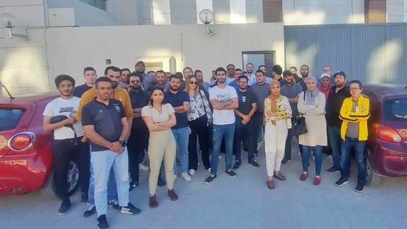إيقاف عن العمل، انتهاك للحق النقابي ومنع من دخول زملائنا العاملين لمقر قناة التاسعة بعد سلبهم حقوقهم