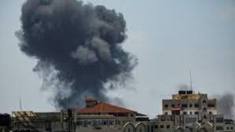 تجدد القصف بين غزة واسرائيل وإستشهاد فلسطينيين اثنين في الضفة الغربية