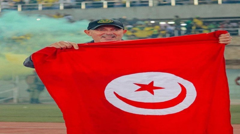 نصر الدين نابي يقود يانغ أفريكانز للتتويج بلقب البطولة التنزانية لكرة القدم