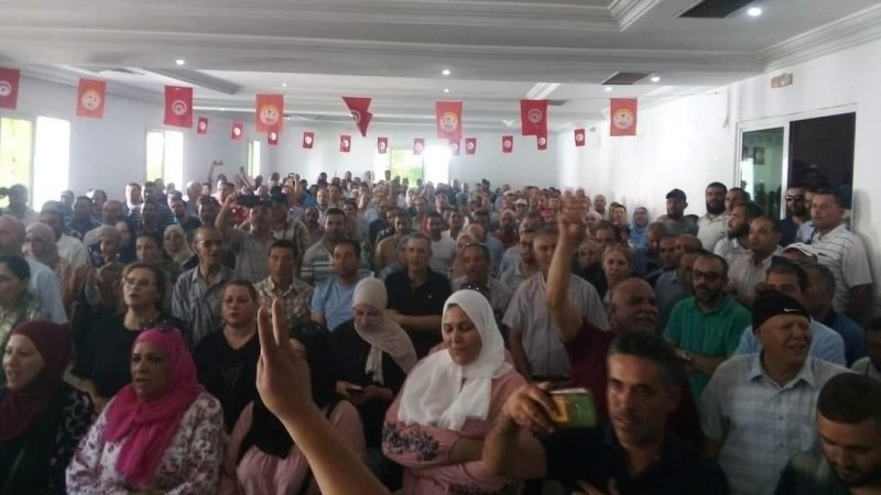 تجمع المعلمين في القصرين: تمسك بمطالب القطاع واستعداد للنضال