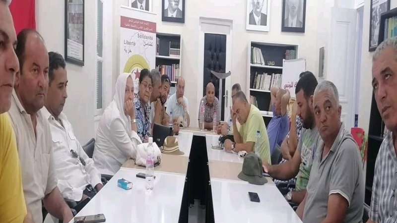 يوم غضب للمعلمين امام المندوبية الجهوية للتربية تونس 1