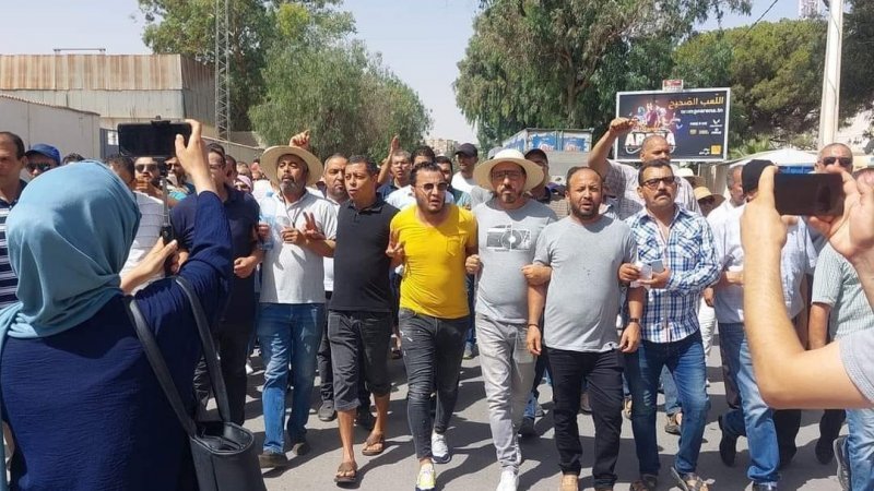 تجمع عام ومسيرة للمعلمين في القصرين وتأكيد على مواصلة النضالات