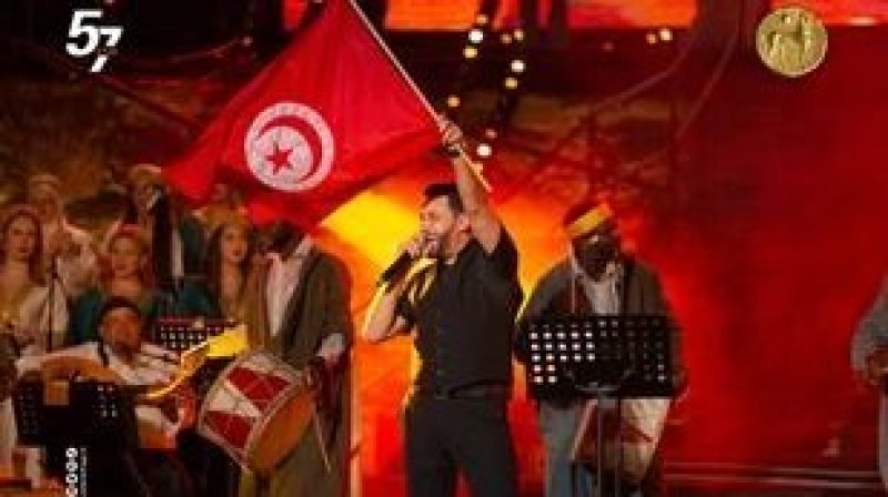 بحضور جمهور قياسي تفاعل مع أغانيه: الفنان رؤوف ماهر يقدم "محفل"بمواصفات فنية راقية