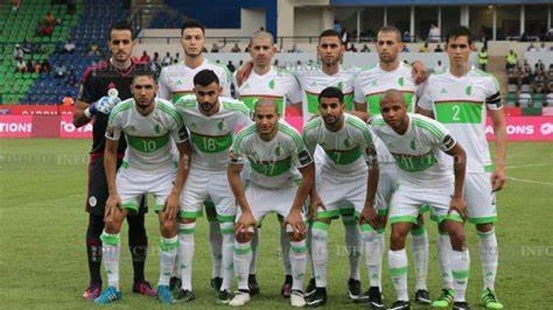 المنتخب الجزائري لكرة القدم في طبرقة استعدادا لمقابلة تنزانيا في عنابة