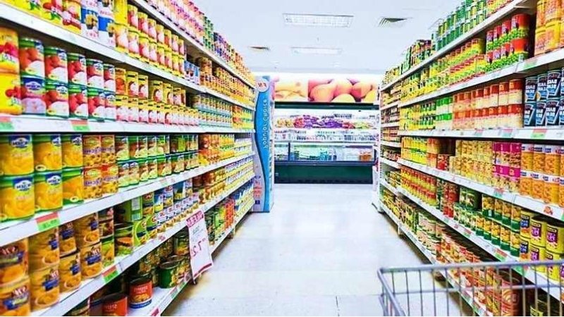 عدد كبير من النساء في بريطانيا يكافحن من أجل المساواة في الأجور داخل الكثير من القطاعات، منها السوبر ماركت