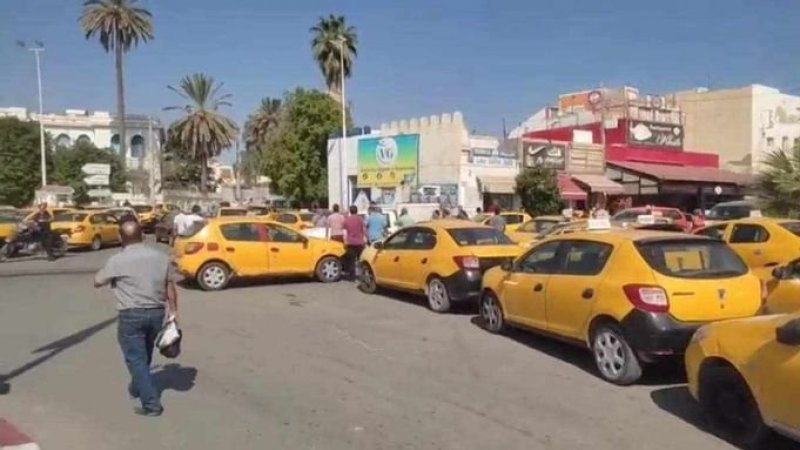 شلل تام في القيروان في قطاع سواق التاكسي