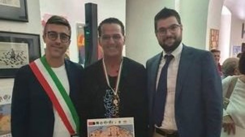 الفن من أجل السلام بصقلية : جائزة الاوسكار تقديرية للفنان طارق عويدة