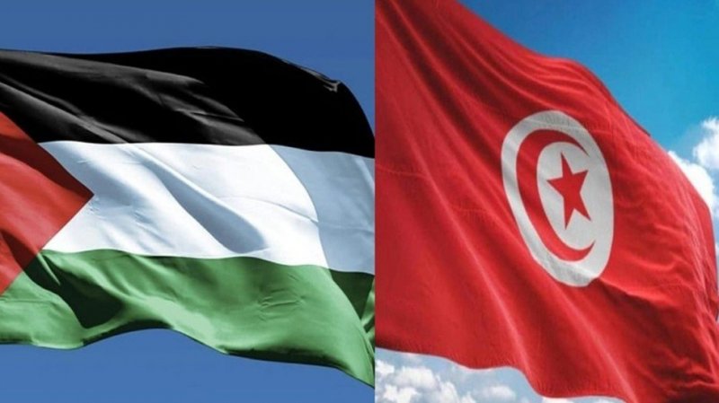 وزارة التّربية تدعو المؤسسات التّربوية الى رفع العلم الفلسطيني وتحيته إلى جانب العلم التونسي