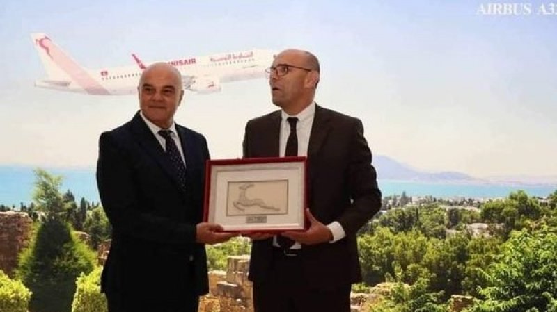 مقابل التنقل المجاني لخبراء التراث : اهل الاختصاص يرممون لوحات الفسيفساء بمتحف الخطوط التونسية