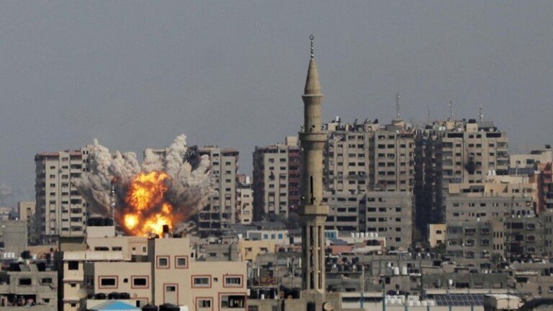 ناشروالصحف الجزائريون يدينون السقوط المهني والأخلاقي للإعلام الغربي في تغطيته المنحازة للحرب على غزة