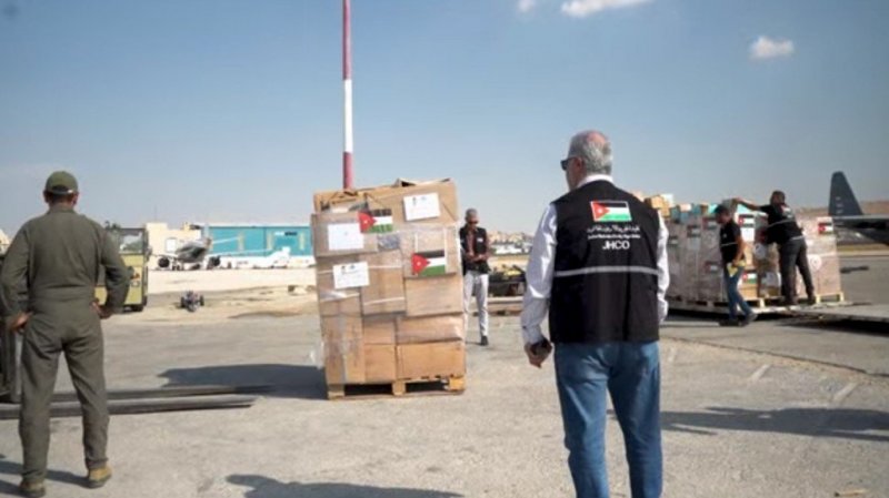 الأردن يرسل طائرة مساعدات ثالثة الى غزة