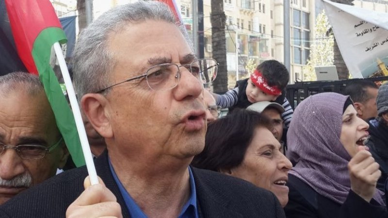 المبادرة الوطنية" تطالب منظمة التحرير بتشكيل قيادة موحدة"