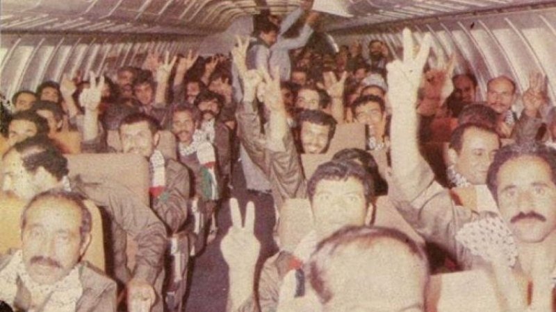40 عاما على اكبر عملية تبادل أسرى: 4700 من معتقل أنصار و32 طنا من ارشيف منظمة التحرير