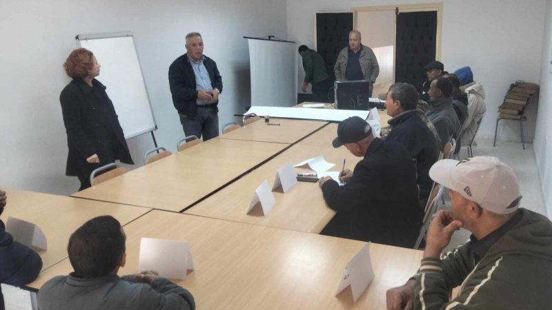 ندوة تكوينية بمقر الاتحاد الجهوي للشغل بسليانة حول التواصل النقابي مع العمال ذوي الأعاقة