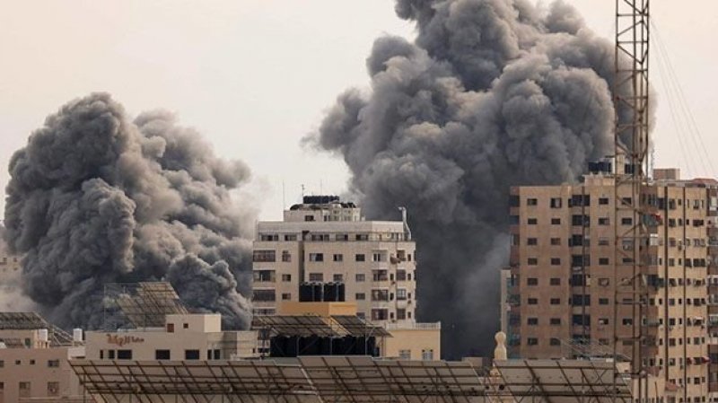 في اليوم الـ75 من العدوان : غارات كثيفة على مناطق متفرقة بغزة