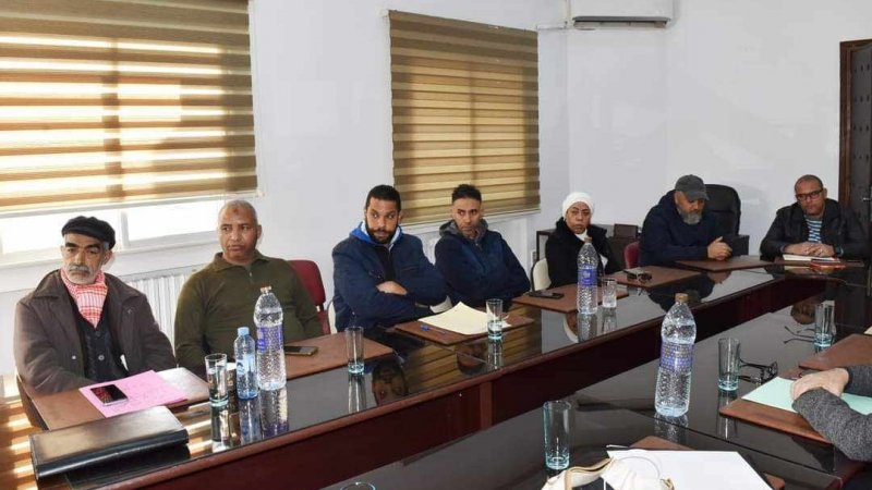 اتفاق في "سيفات" لصرف منحة الشهر 13 وخارطة طريق لانقاذ المؤسسة