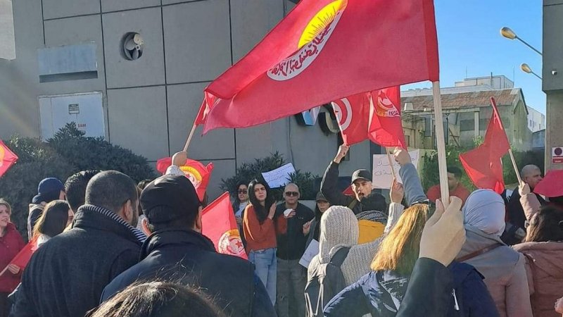 اضراب ناجح لأعوان مركز النداءSBP بالعاصمة للمطالبة بالزيادة في اجورهم