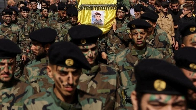 اقتراح فرنسي بانسحاب حزب الله وعقد محادثات من أجل هدنة بين " إسرائيل" ولبنان