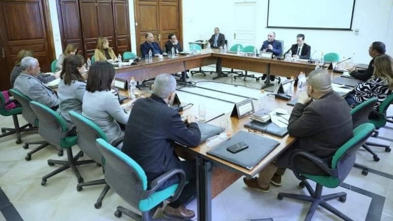 قانونا بطاقة التعريف والجوازات: اسئلة النواب حول حماية المعطيات الشخصية ونوعية الشريحة الالكترونية