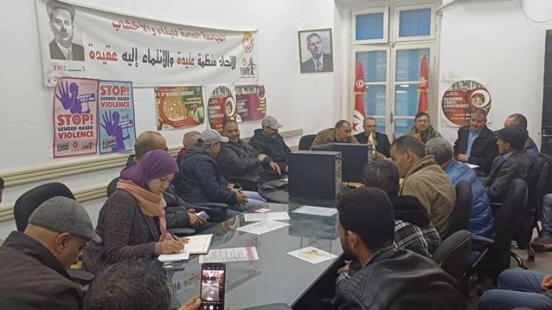 ندوة اطارات لقطاع البناء والاخشاب من اجل انجاح تجمع 02 مارس