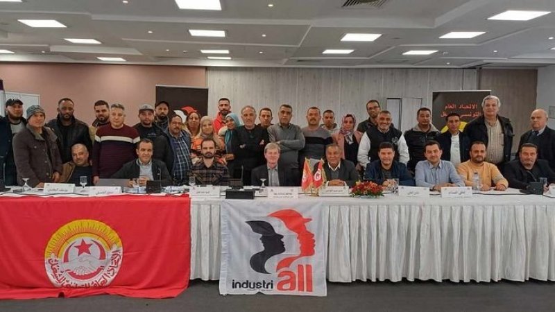 ندوة التخطيط الاستراتيجي لنقابات الشركات الإيطالية في قطاع النسيج