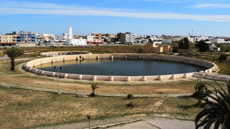 طقس اليوم الخميس : أمطار متفرقة في قطاع غزة و طقس مغيم جزئيا في تونس