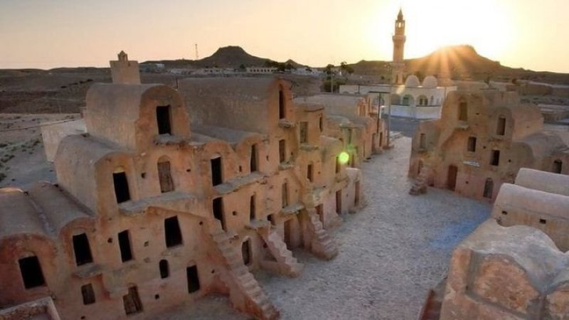 طقس اليوم الاثنين : أمطار متفرقة في قطاع غزة و و طقس مغيم جزئيا في تونس
