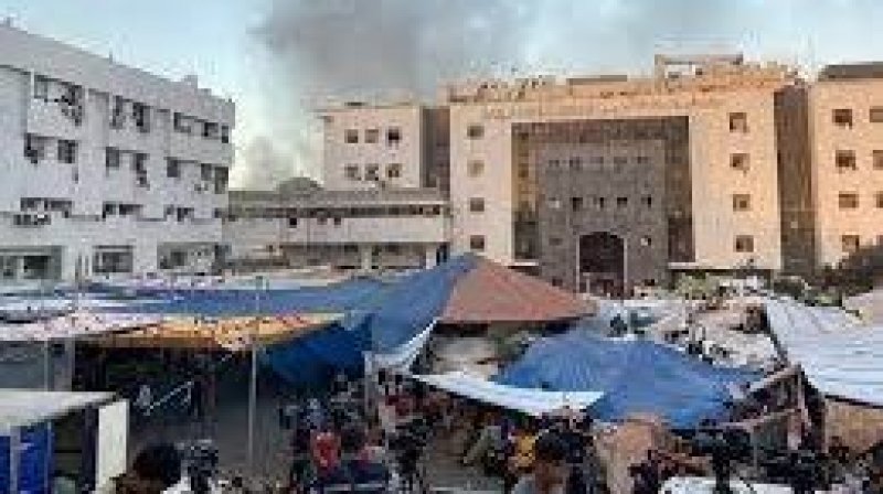 وفاة 3 مرضى بمجمع الشفاء في غزة والاحتلال يواصل حصاره