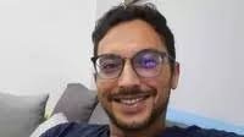ترحما على روح جاد الهنشيري : غدا الأربعاء شارة سوداء ودقيقة صمت في كافة المستشفيات