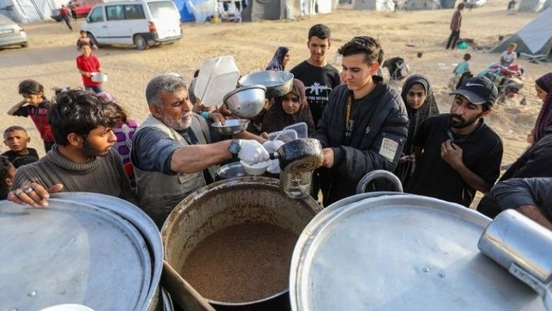 إسرائيل" تتلكأ في إدخال المساعدات لغزة وتتحدث عن خطط جديدة"