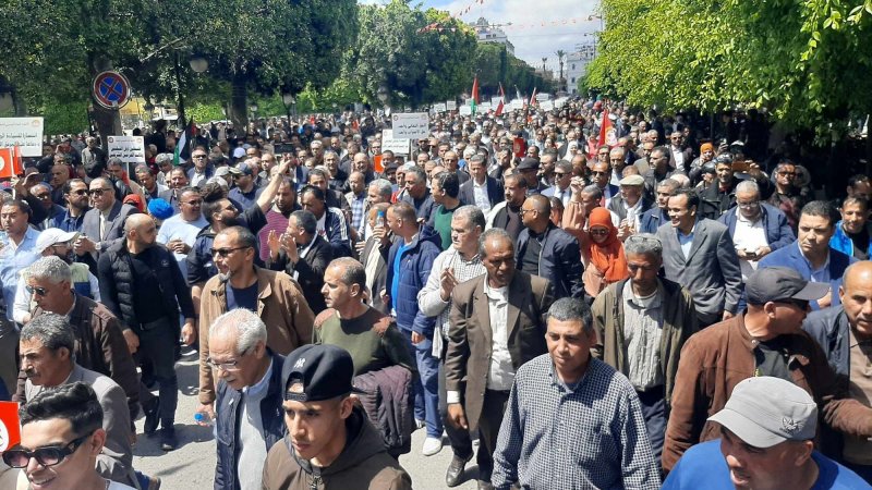 مسيرة وطنية في شارع بورقيبة تتوج الاحتفالات بعيد العمال ومائوية الحركة النقابية وتدشين دار الاتحاد