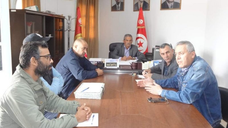 جلسة عمل حول مطالب اعوان شركة ATOG بتطاوين