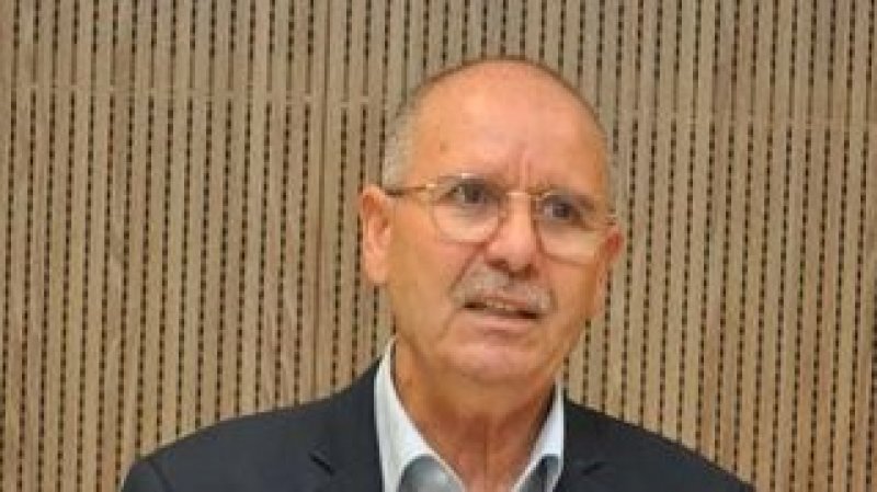 في مؤتمر نقابة الاطباء : الطبوبي يدعو نقابات الاطباء والتعليم والنقل إلى إنجاز دراسات للنهوض بمنظوماتهم