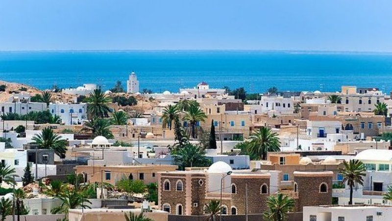 طقس اليوم الخميس : أجواء صافية ومعتدلة في قطاع غزة و طقس مغيم جزئيا فتدريجيا قليل السحب في تونس