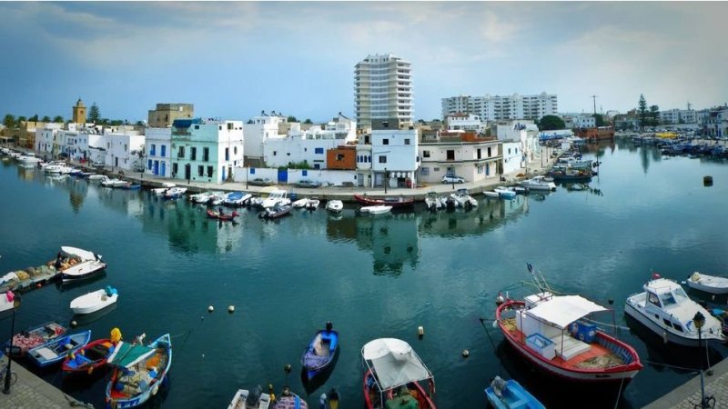 طقس اليوم الإثنين : أجواء حارة في قطاع غزة و مغيم جزئيا فكثيف السحب مع بعض الأمطار المتفرقة في تونس