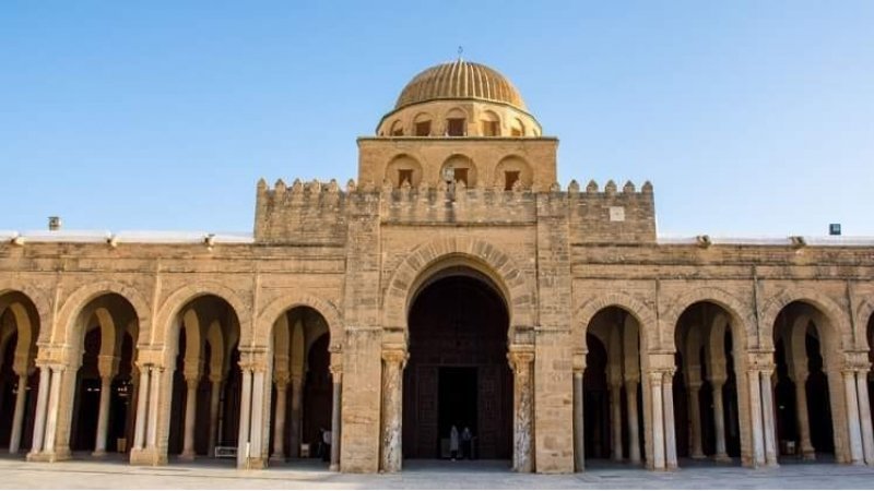 طقس اليوم الخميس : أجواء شديدة الحرارة في قطاع غزة و طقس صاف إلى قليل السحب في تونس