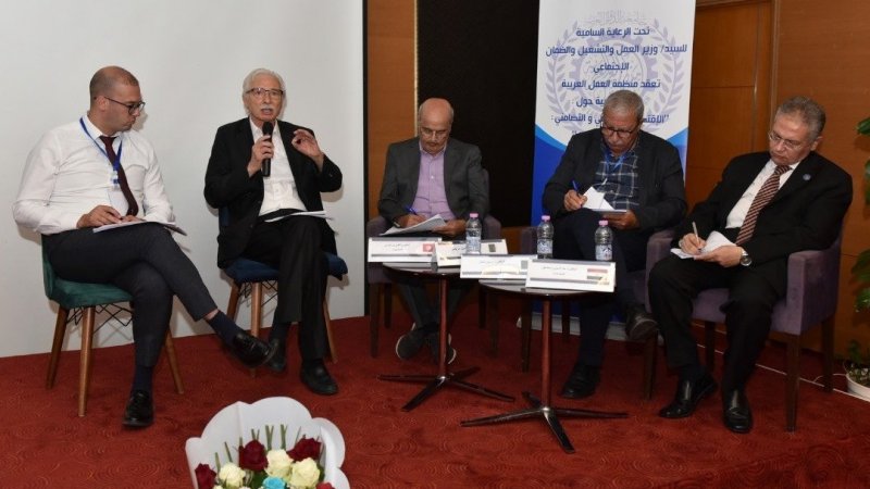 في محاضرة القاها بالجزائر، لطفي بن عيسى يحدد المدخل التشريعي لإرساء مقومات الاقتصاد الاجتماعي والتضامني