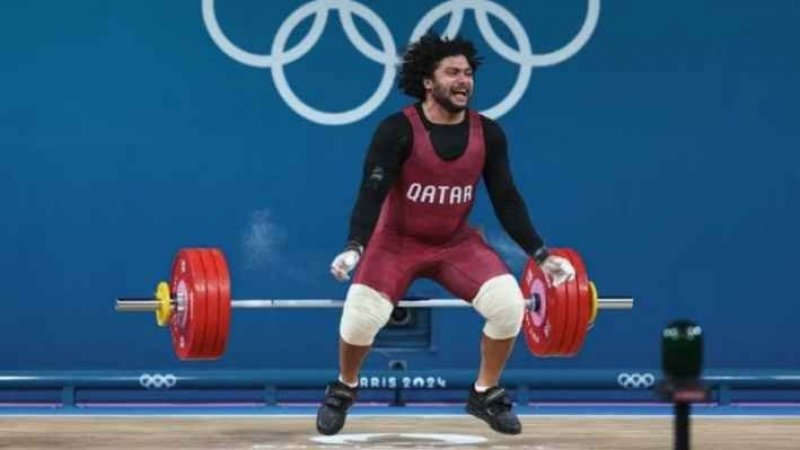 الرباع القطري فارس إبراهيم يفقد لقبه الاولمبي برفع الأثقال