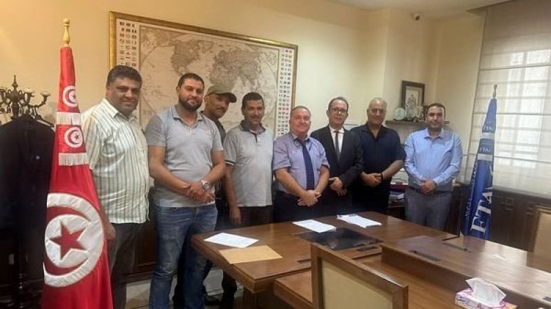 امضاء إتفاق الزيادة في أجور و منح عمال قطاع وكالات الاسفار و السياحة بعنوان سنتي 2024 و 2025