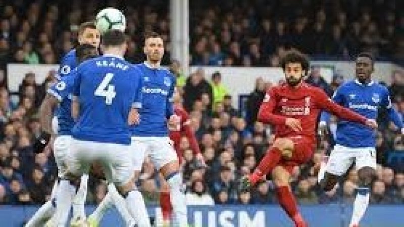 بطولة إنقلترا : إيفرتون يستضيف ليفربول في آخر ديربي في غوديسون بارك