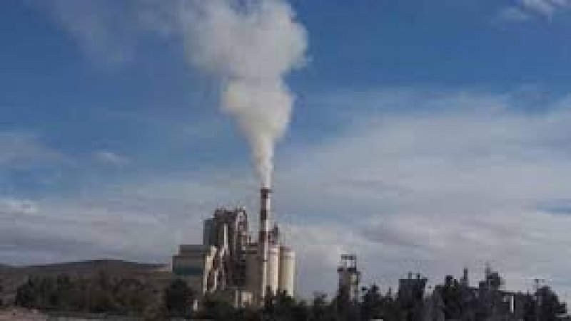 اسمنت ام الكليل عادت الى النشاط بفضل جهد جماعي بين العمال والادارة