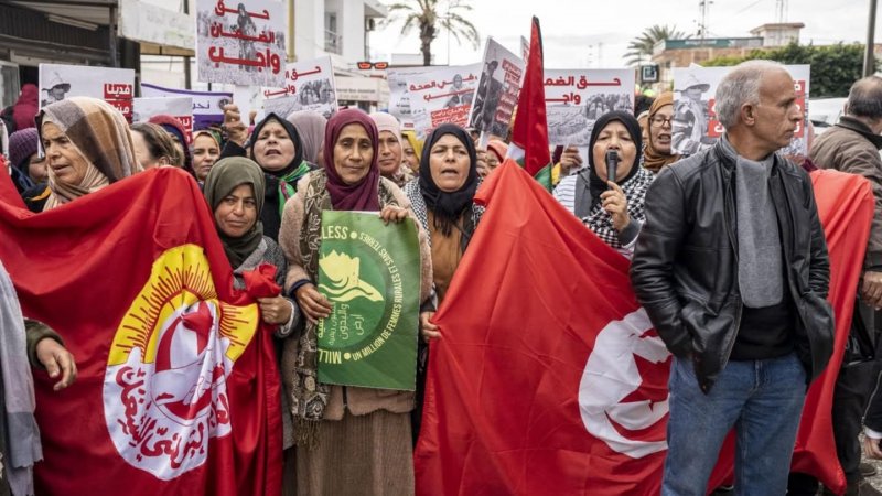 العاملات الفلاحيات في جبنيانة في مسيرة غضب للمطالبة بالقطع مع التشغيل الهش