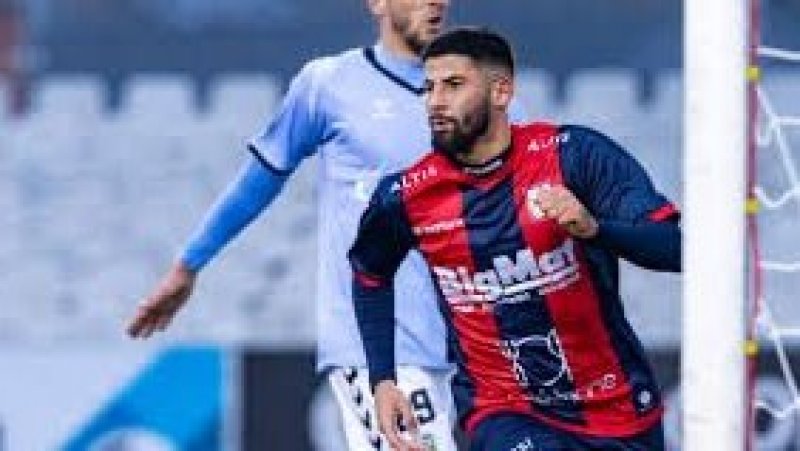الموحلي يصل إلى تونس استعدادًا للتوقيع الرسمي مع الترجي التونسي